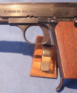 Sold JHV 41 FEMARU MINT WITH MATCHING MAG